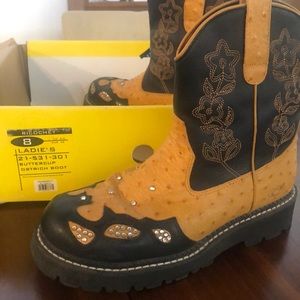 Women’s Roper Ostrich boots w/rhinestones